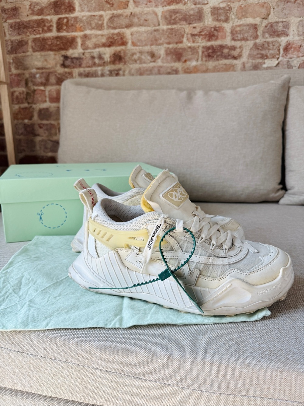 Off-White ODSY-1000 Chunky Sneakers White